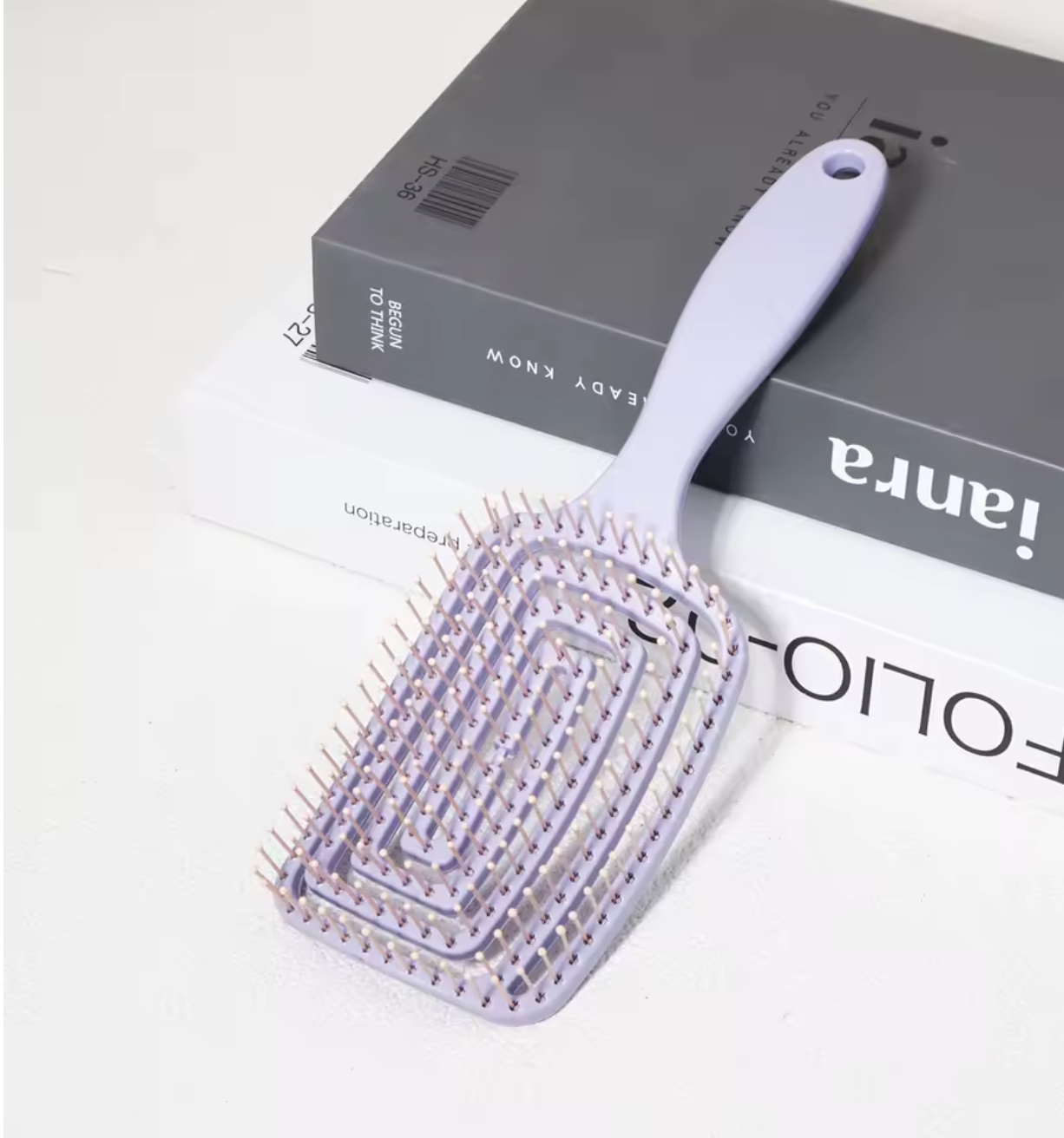 Brosse à cheveux carrée poils en nylon