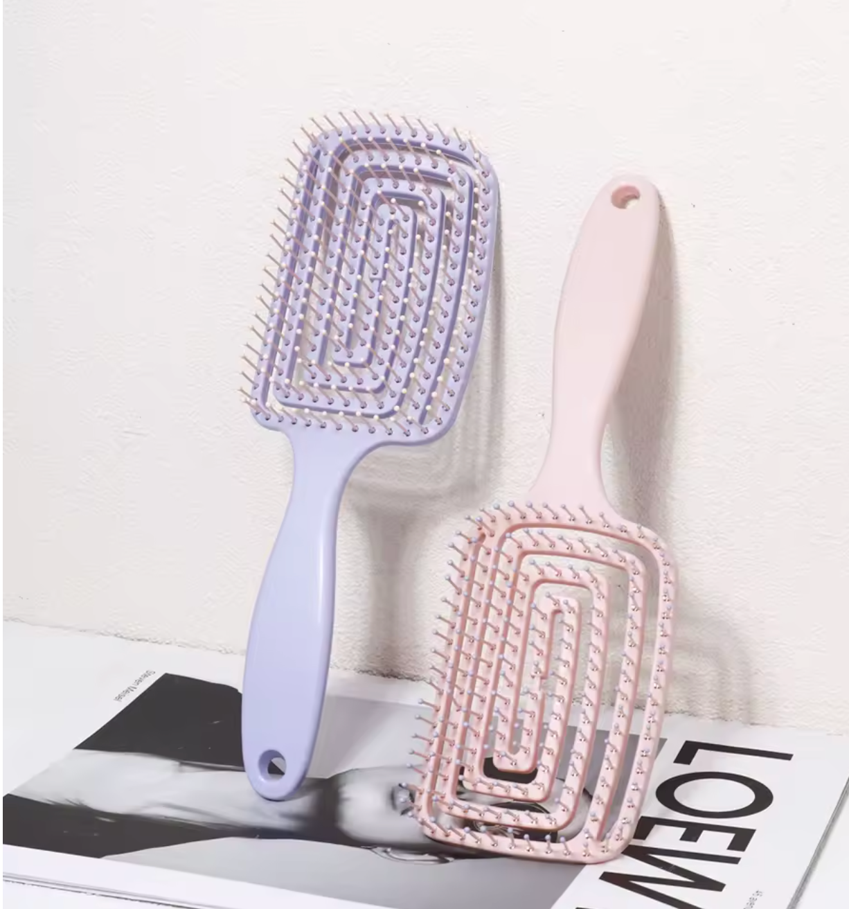 Brosse à cheveux carrée poils en nylon